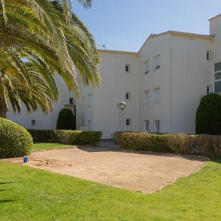 公寓 Amb Piscina I Aparcament - Baixos Amb Jardinet 卡莱利亚德帕拉弗鲁赫尔